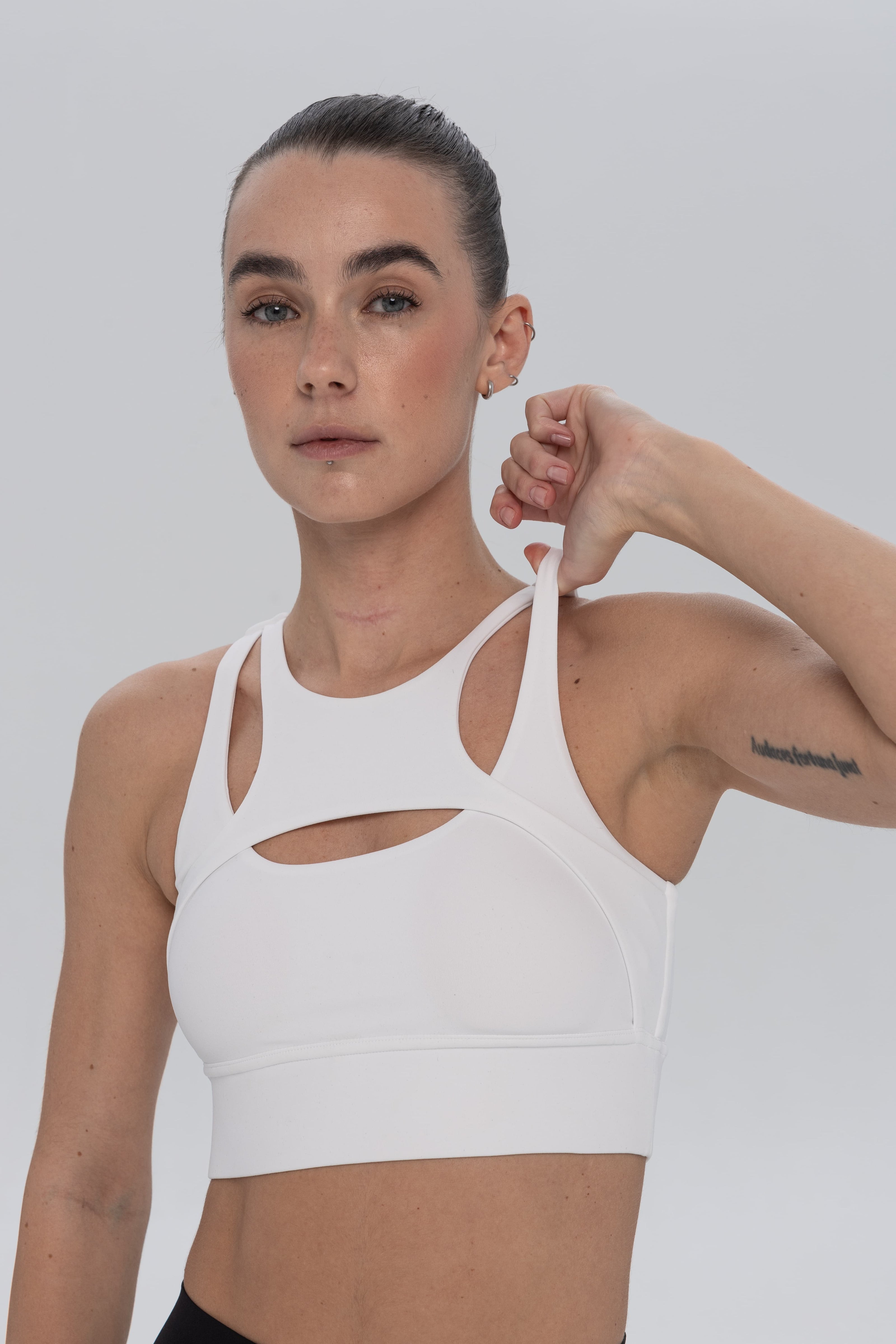 Топ Muse White