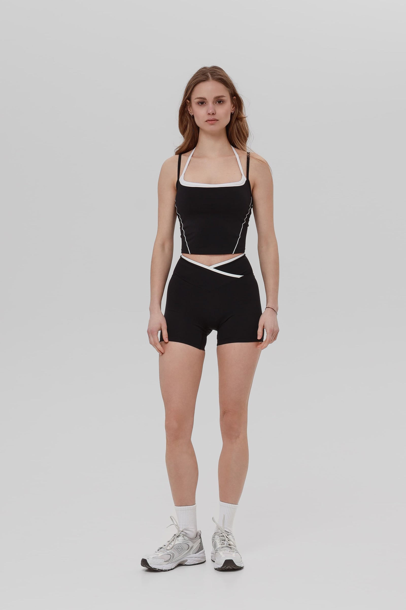 Шорти V Black